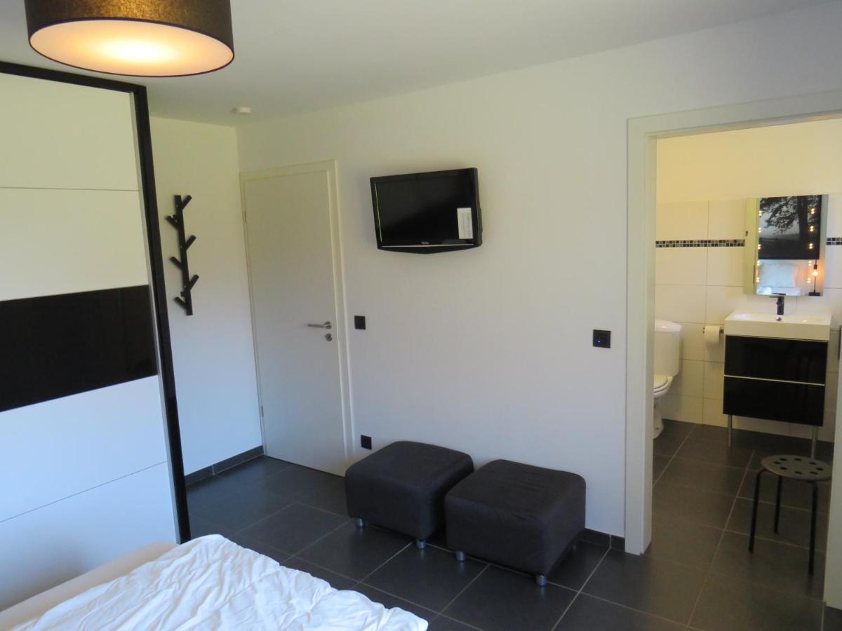 Sixine House Ovifat